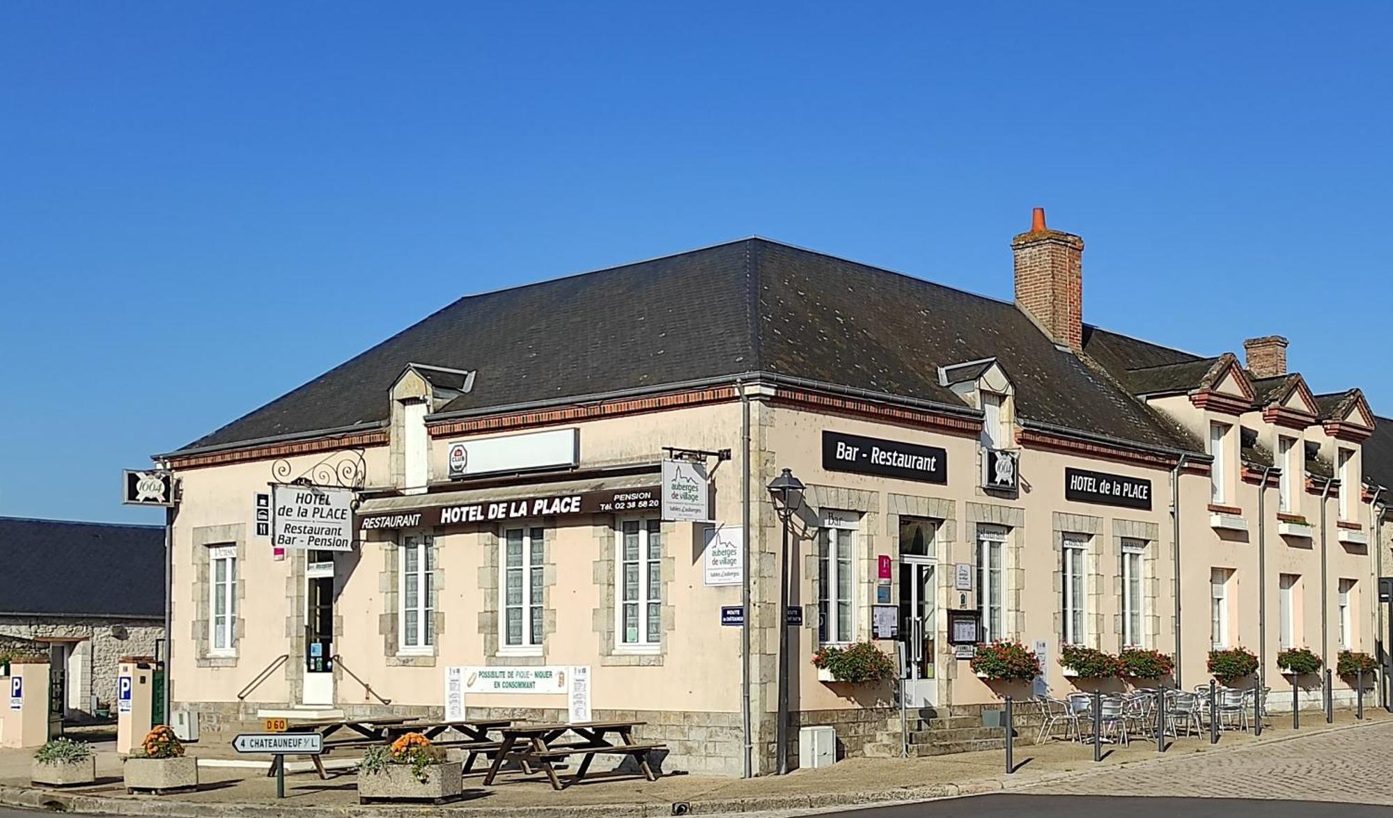 Hotel De La Place Germigny-des-Prés Εξωτερικό φωτογραφία