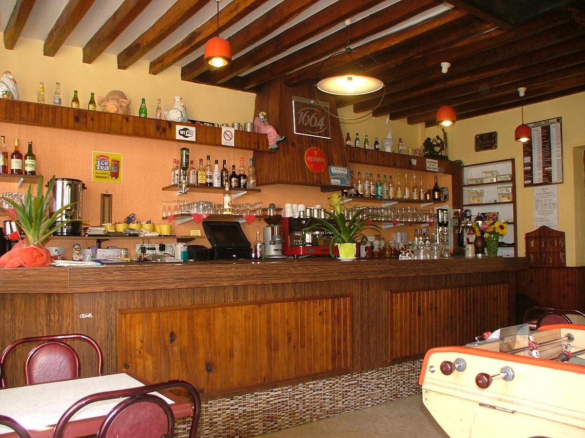 Hotel De La Place Germigny-des-Prés Εξωτερικό φωτογραφία