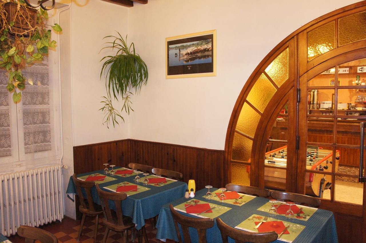 Hotel De La Place Germigny-des-Prés Εξωτερικό φωτογραφία