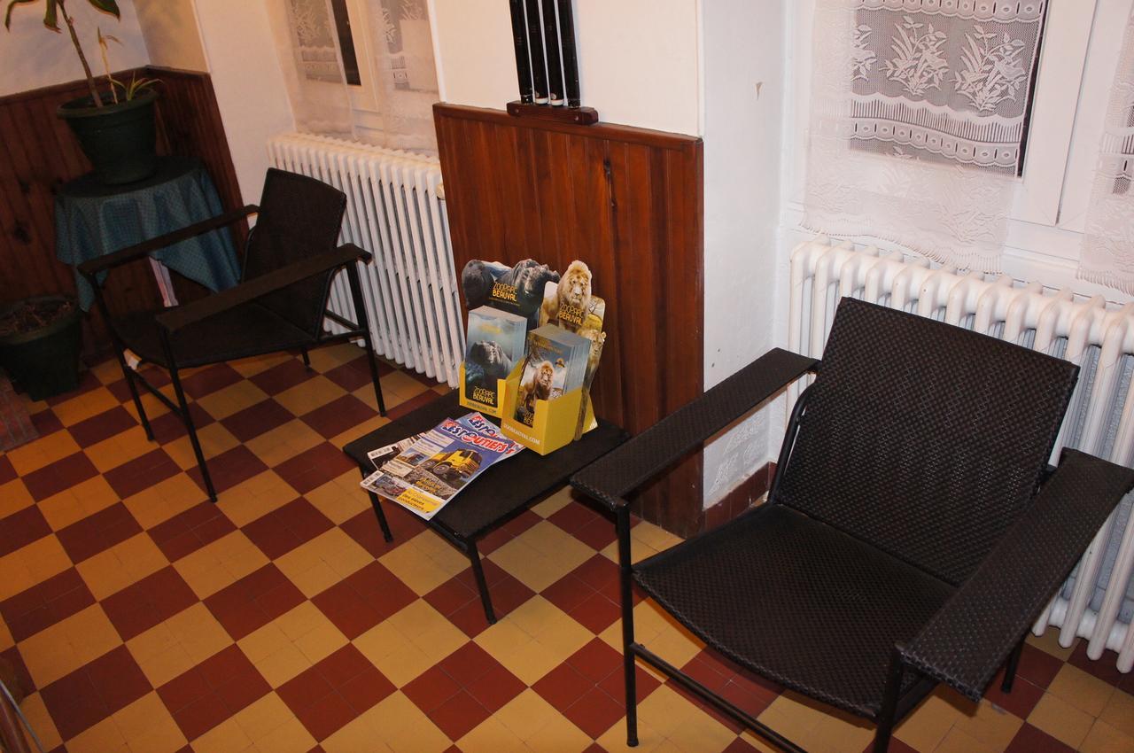 Hotel De La Place Germigny-des-Prés Εξωτερικό φωτογραφία