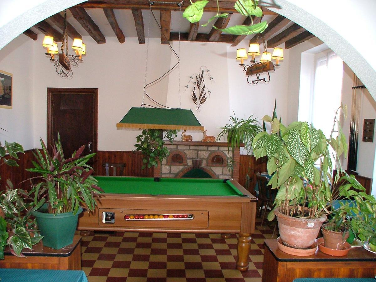 Hotel De La Place Germigny-des-Prés Εξωτερικό φωτογραφία